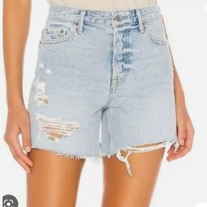 Jourdan in Say It First
GRLFRND - Denim Shorts
Color:Say It First